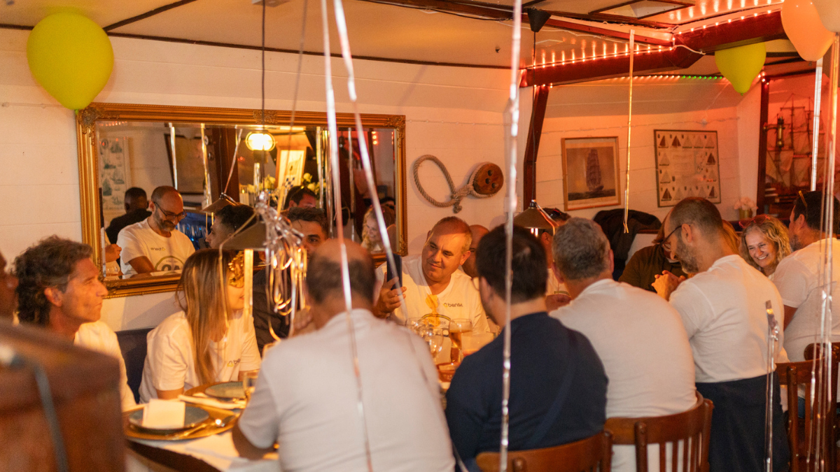 Jantar de Natal para empresas no interior do ilustre Leão Holandês (1910), em Lisboa